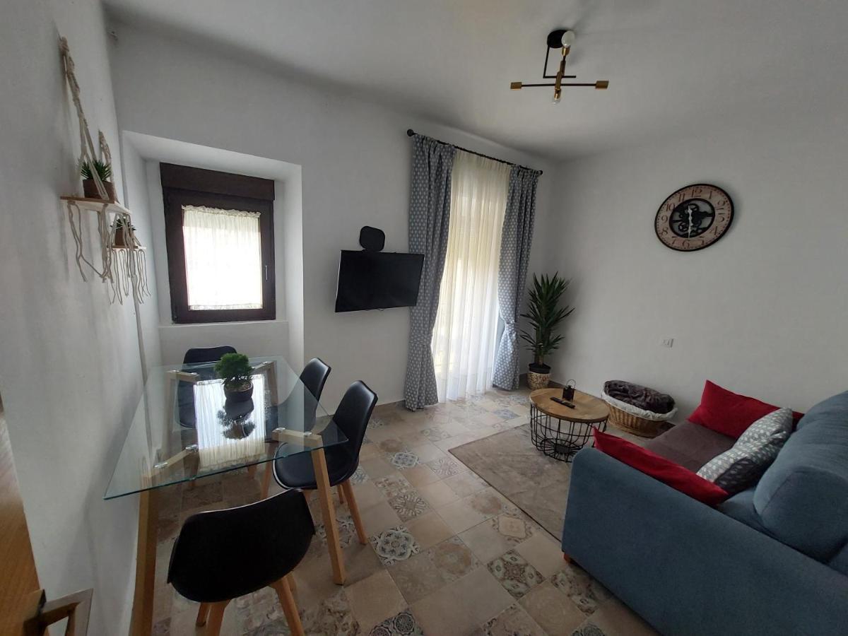Apartamentos Fuente Nueva Sande Caces Exteriör bild